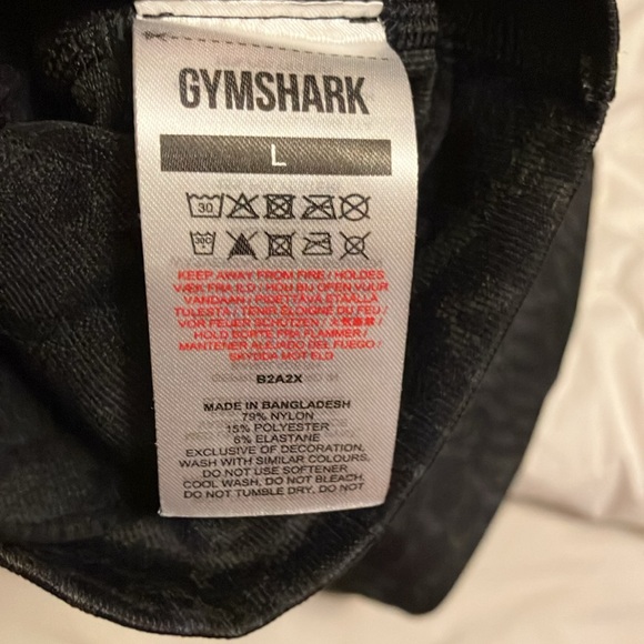 Gymshark biker shorts - Picture 3 of 3